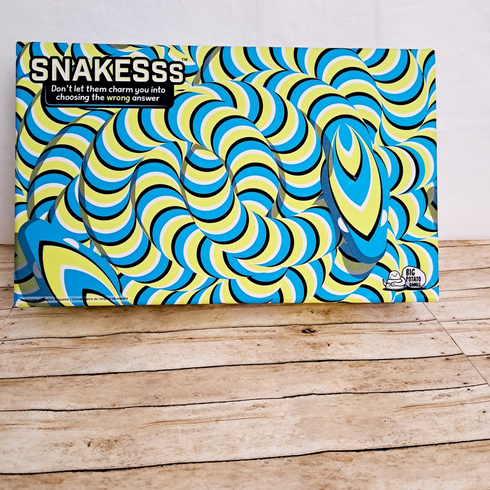 Snakesss Board Game with Vibrant Design